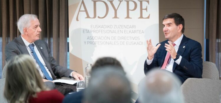 El rector de la Universidad de Deusto analiza con ADYPE los retos en la formación de los líderes del futuro